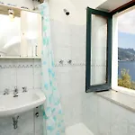 Spectacular With Private Platform, Parking And Terrace! וילה מינורי