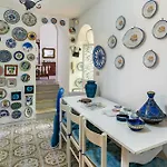 Spectacular With Private Platform, Parking And Terrace! מינורי