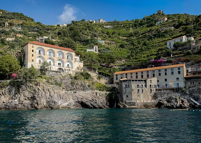 Spectacular With Private Platform, Parking And Terrace!