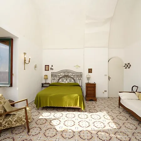 Spectacular With Private Platform, Parking And Terrace!